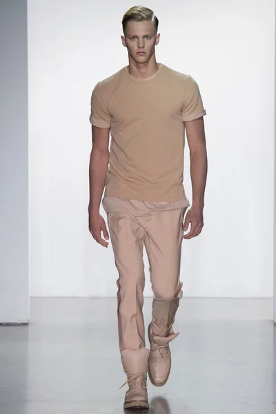 Look 2